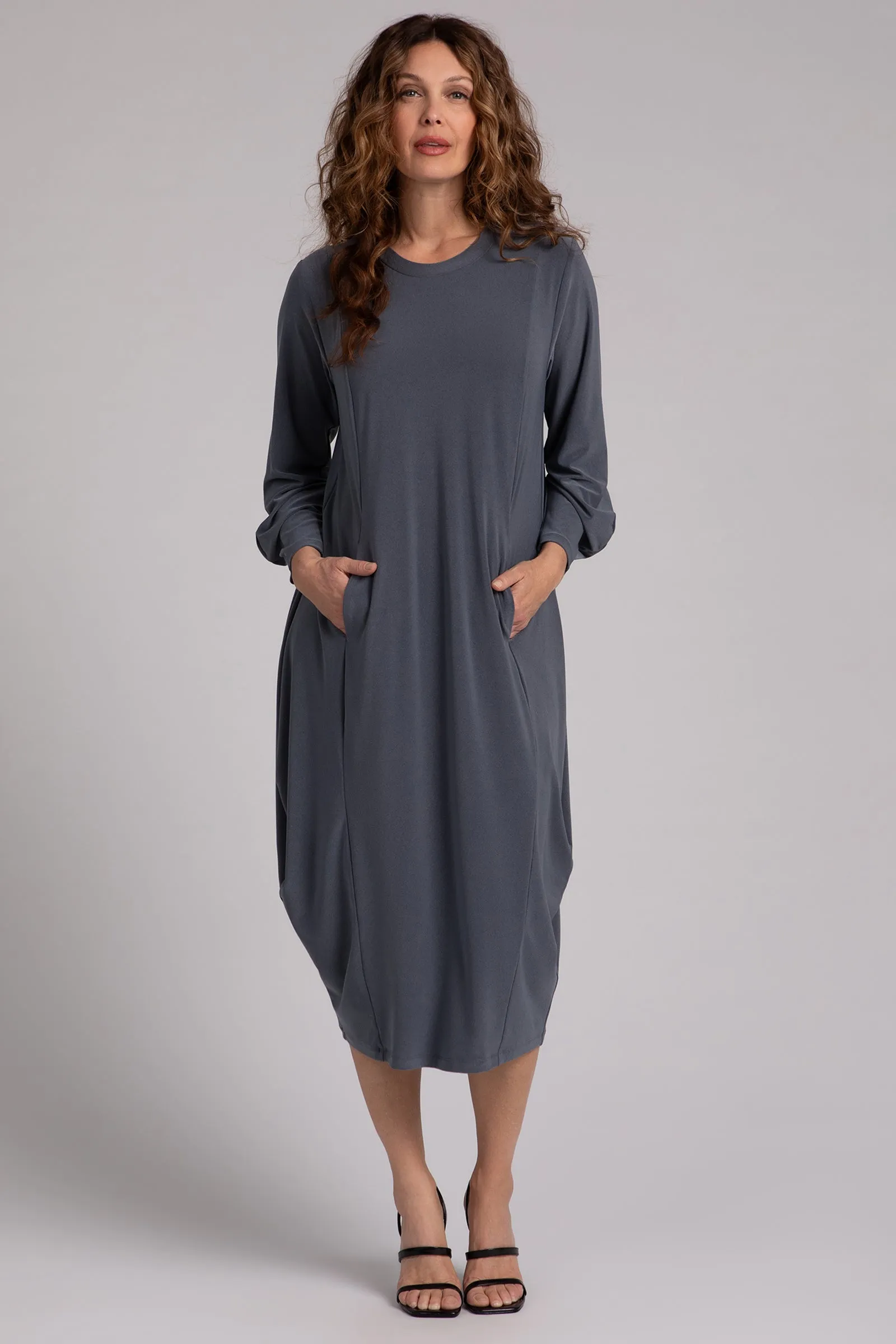 Easy Crew Neck Lantern Dress | Melange Gunmetal