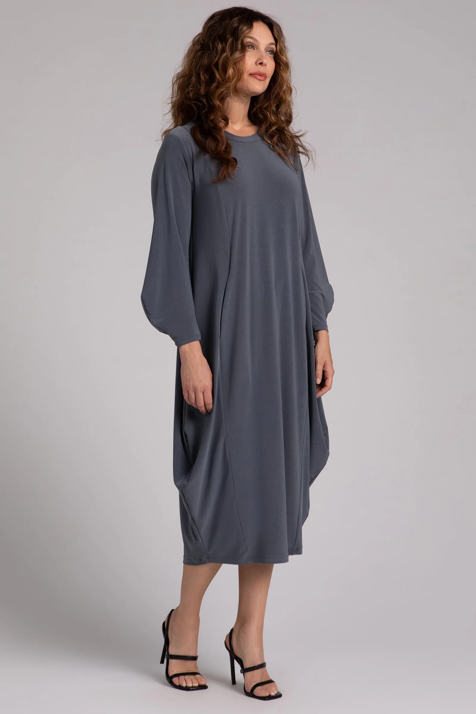 Easy Crew Neck Lantern Dress | Melange Gunmetal