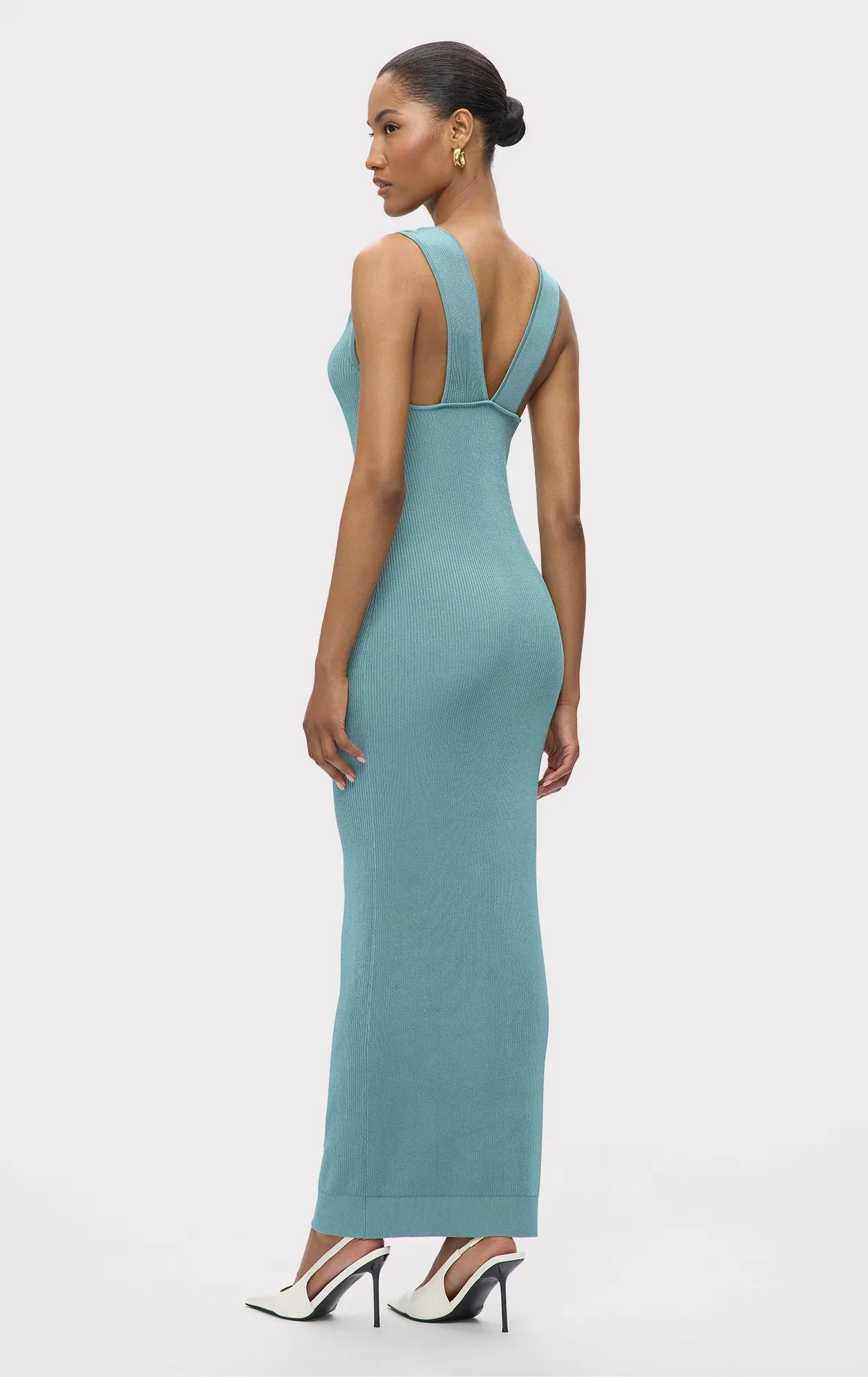 THE KERRI GOWN