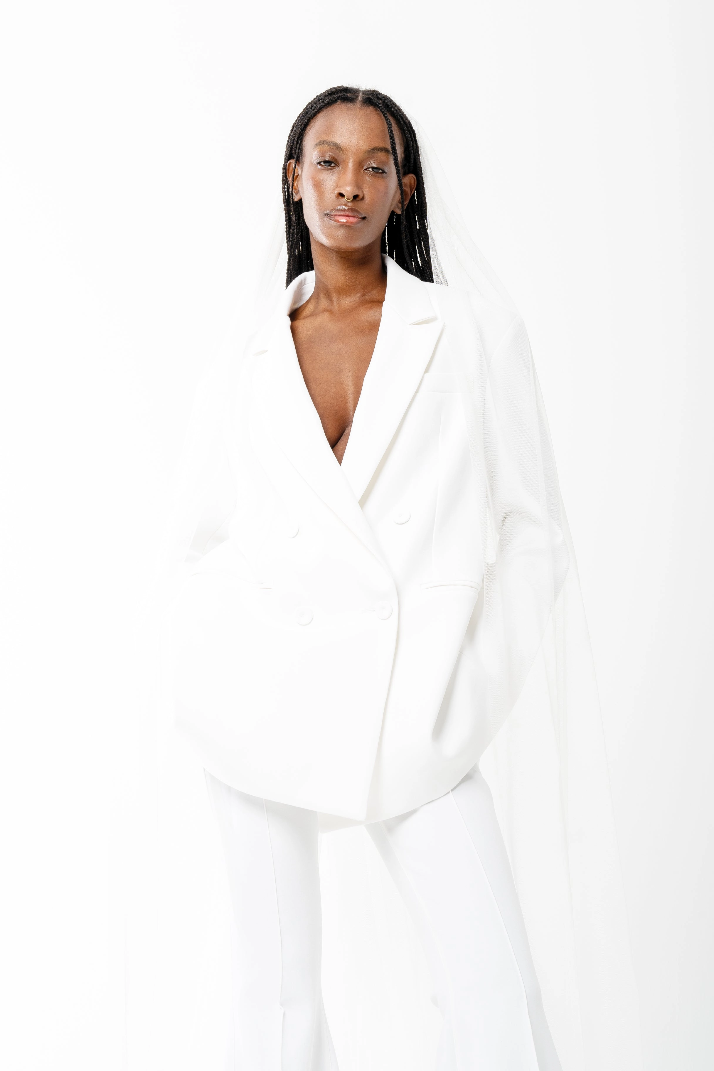 WHITE OVERSIZED BLAZER